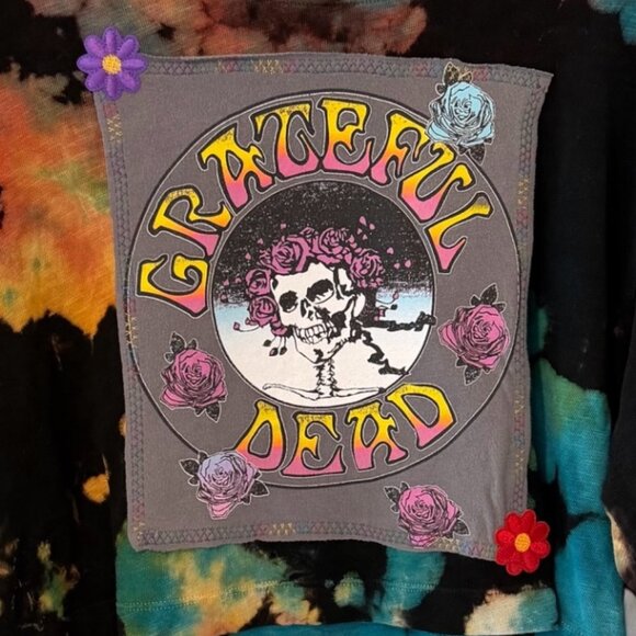 BROKEN BANDIT CUSTOM UPCYLED GRATEFUL DEAD TIE DYE CROP TOP - Picture 6 of 7